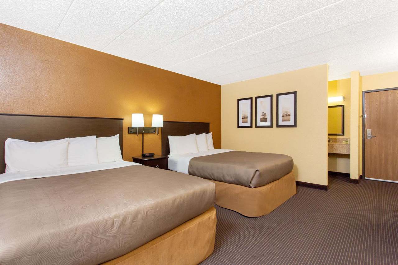 AmericInn by Wyndham West Bend — photo 2