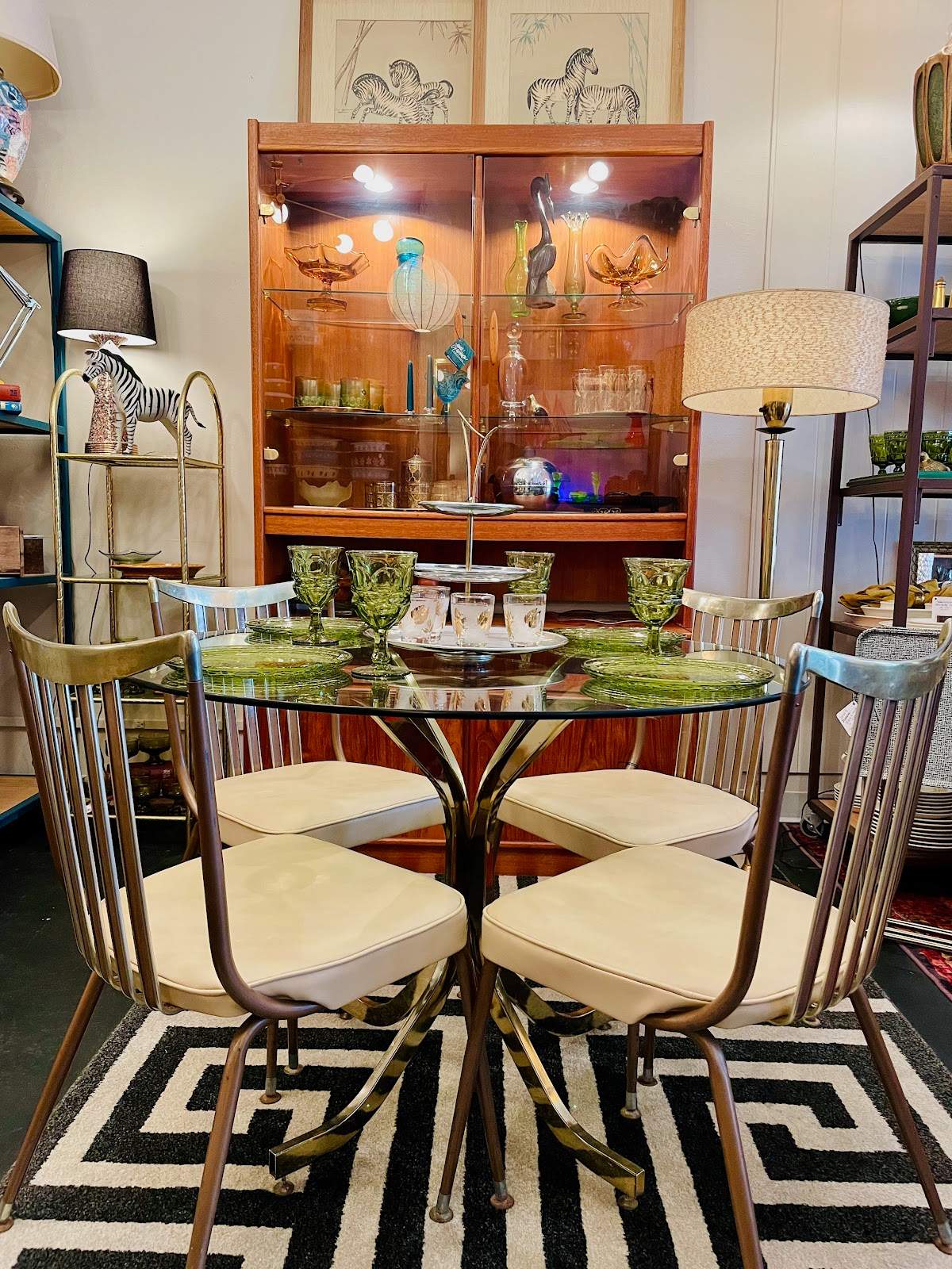 Jade & Ginger Vintage & Curated Goods — photo 3