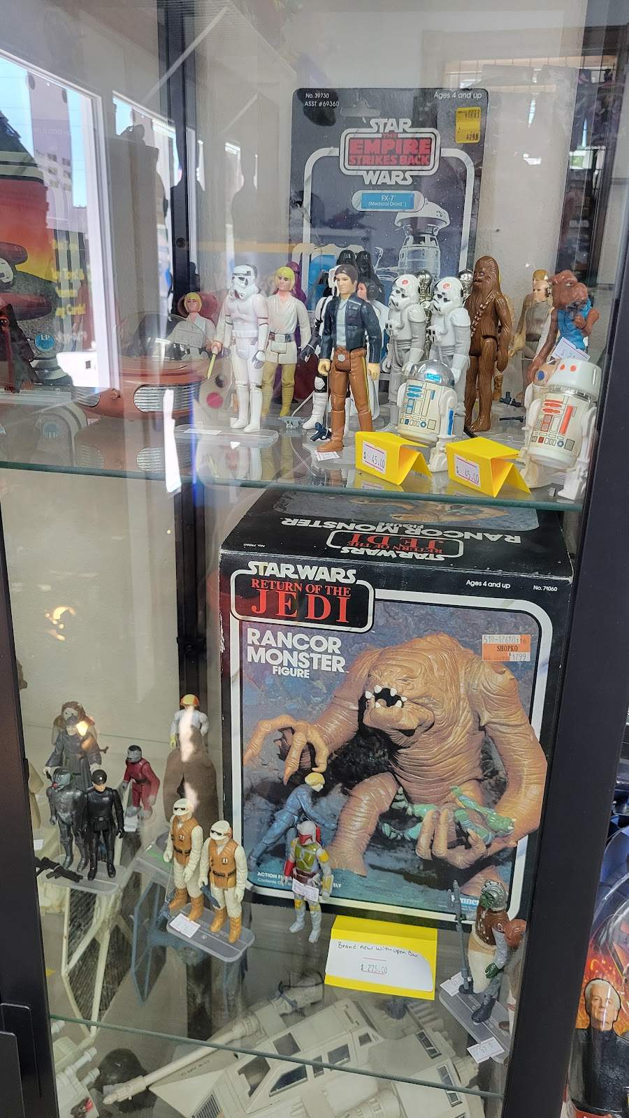 Toy Box Toys & TCG — photo 3
